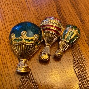 Colorful Bob Mackie Signed Hot Air Balloon Brooch Wearable Art